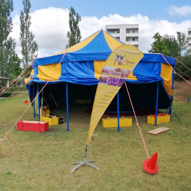 Circuszelt beim Kinderzirkus in Meiningen und Zella Mehlis